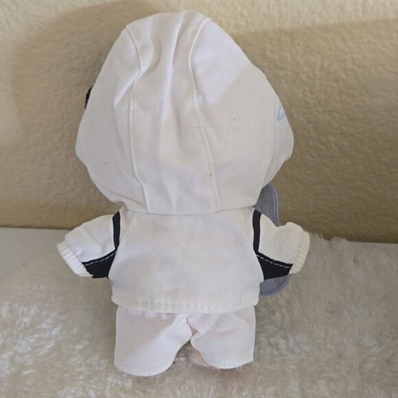 Labubu Clothes - Snowboarding Outfit *Labubu Not Included* - Picture 4 of 5